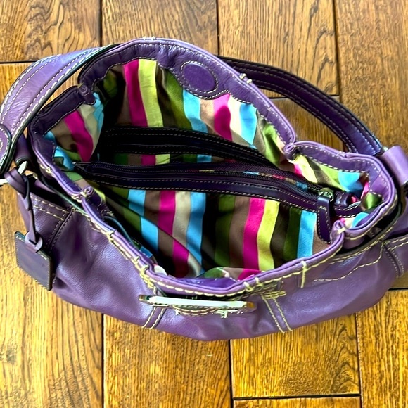 Tignanello purple Leather Shoulder Bag with Magnetic Leather Closure - Picture 4 of 4